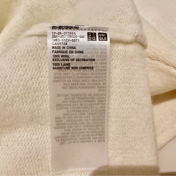 JW Anderson for Uniqlo Cream Sweater NWOT - Picture 8 of 8